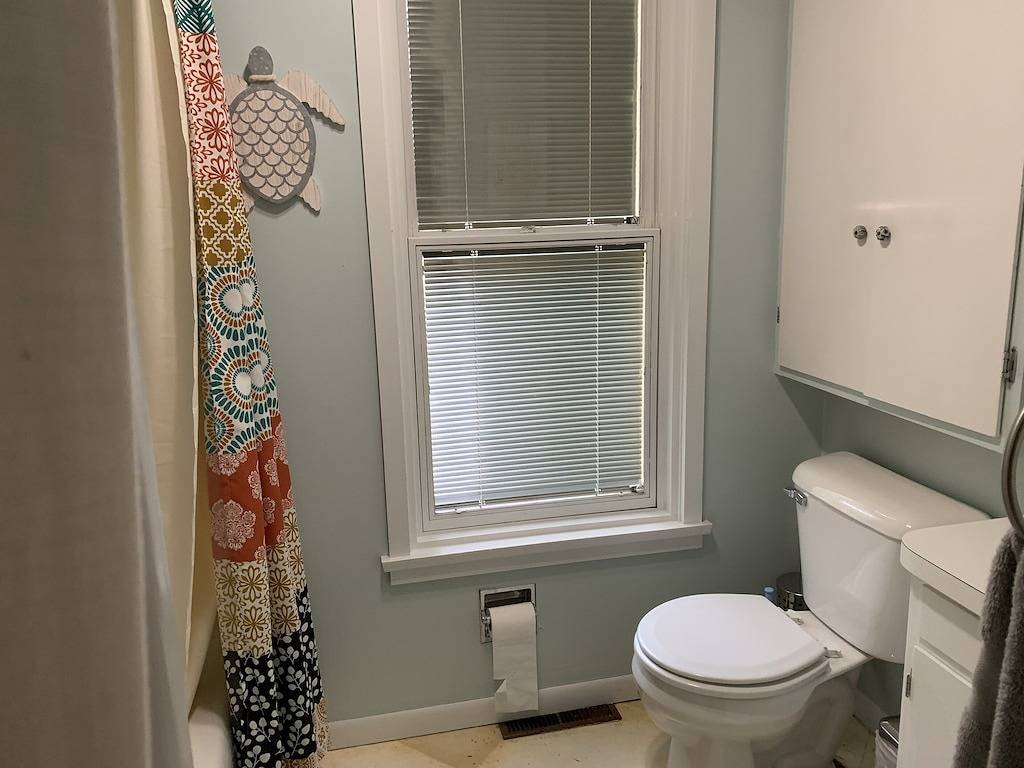 Vacation House for 8 Guests in Harbor Springs, Emmet County