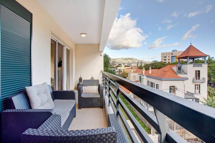 Lägenhet för 6 Personer, med Balkong och Trädgård i Funchal