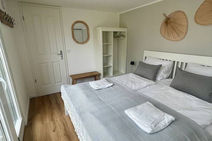 Ferienhaus für 8 Personen, mit Garten und Sauna sowie Terrasse in Scharendijke - 4