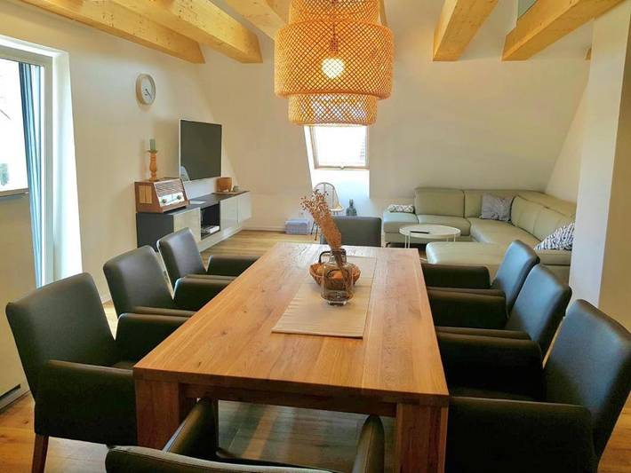 Ferienwohnung für 9 Personen, mit Garten und Ausblick, mit Haustier in Zirndorf