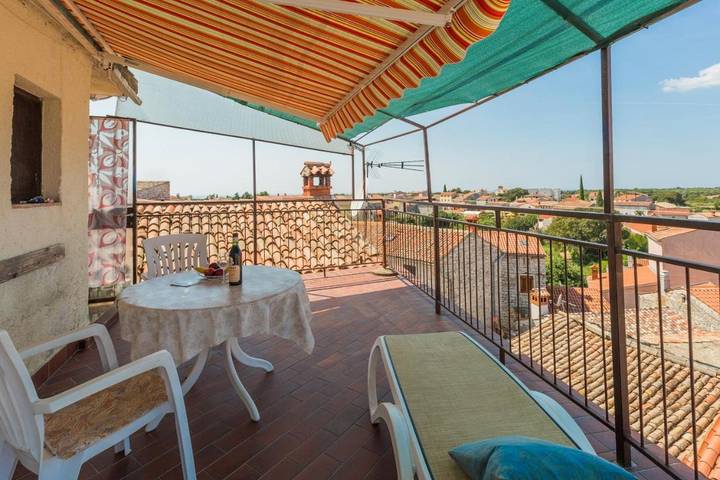 Maison d’hôte pour 3 personnes, avec Balcon ainsi que Terrasse et Vue à Bale (Croatie)