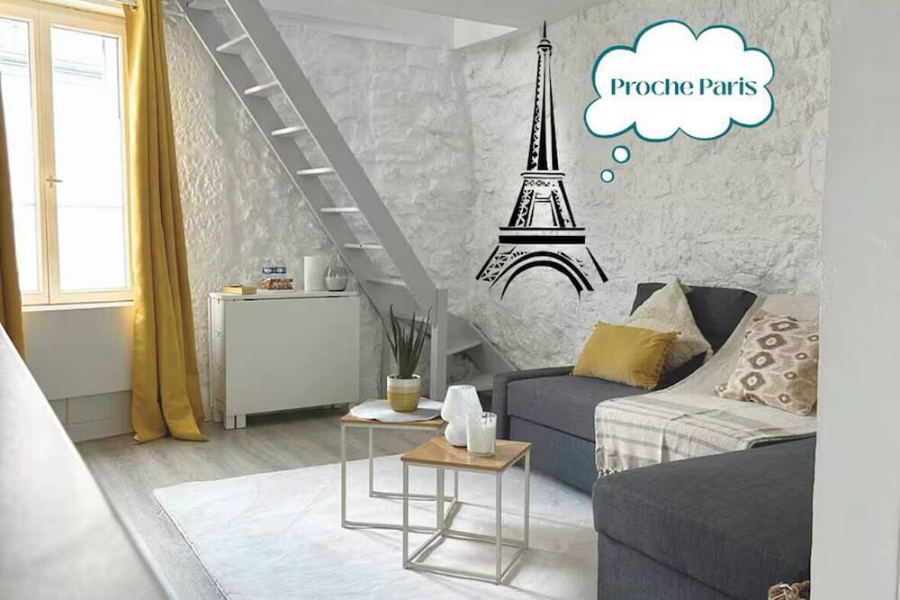 Entire apartment, Charming apartment in the heart of Rueil-Malmaison. in Rueil-Malmaison, Hauts-de-Seine