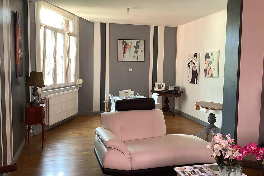 Appartement entier, Appartement Dans Maison Hypercentre in Cambrai, Département Nord