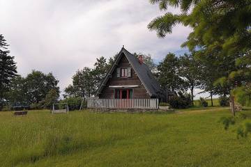 Maison de campagne pour 8 personnes, avec terrasse et jardin à Marcolès