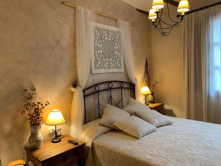 Casa rural para 13 personas, con terraza - 1