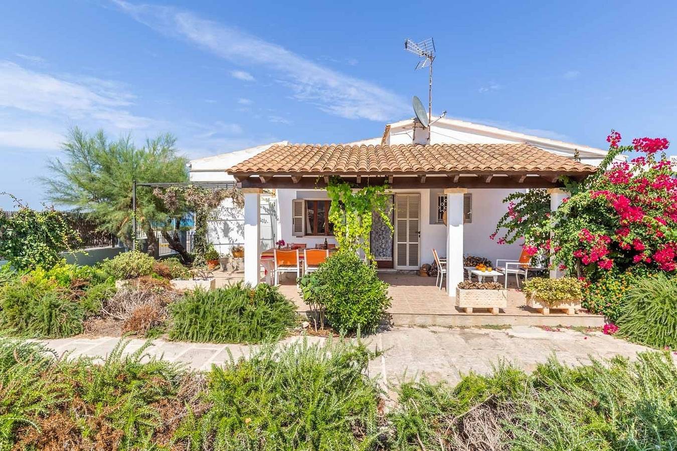 Cottage 50 m From the Beach in Playa Son Serra de Marina, Santa Margalida