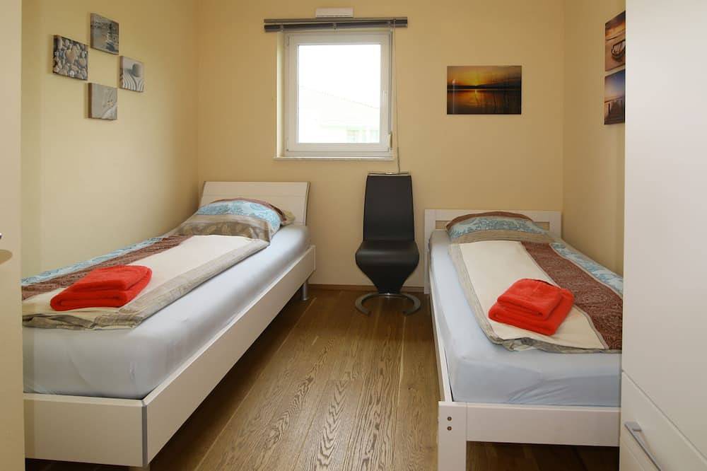 Familienvilla- Kinderparadies,Wintergarten,Rügenurlaub mit Hund in Vaschvitz, Trent