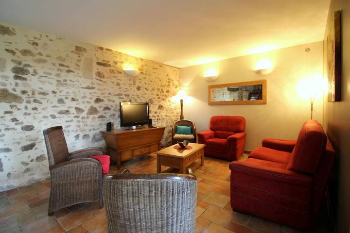 Gîte pour 16 personnes, avec terrasse et jardin dans Haute-Vienne - 4