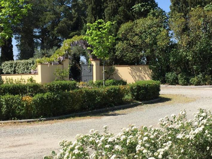 Villa pour 10 personnes, avec piscine ainsi que jacuzzi et jardin, adapté aux familles à Vinci - 4