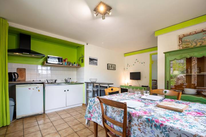 Appartement entier, Appartement 'Studio avec Jardin à Bagneres' avec vue sur les montagnes, terrasse privée et Wi-Fi in Bagnères-de-Bigorre, Hautes-Pyrénées