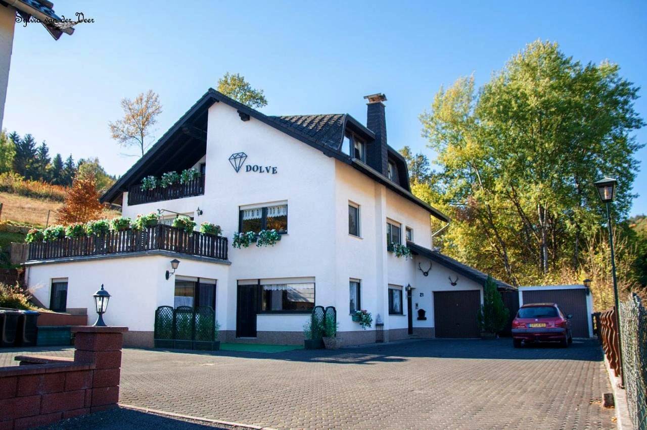 Ganze Wohnung, Three-Bedroom Apartment in Mürlenbach, Vulkaneifel
