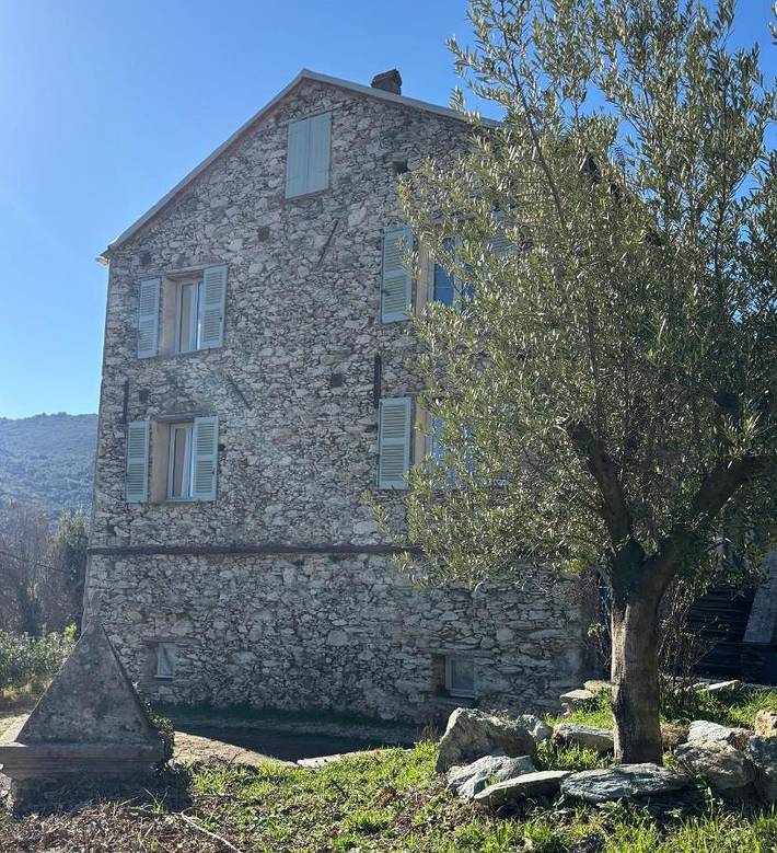 Maison de campagne pour 6 personnes, avec Jardin ainsi que Piscine et Vue à Murato