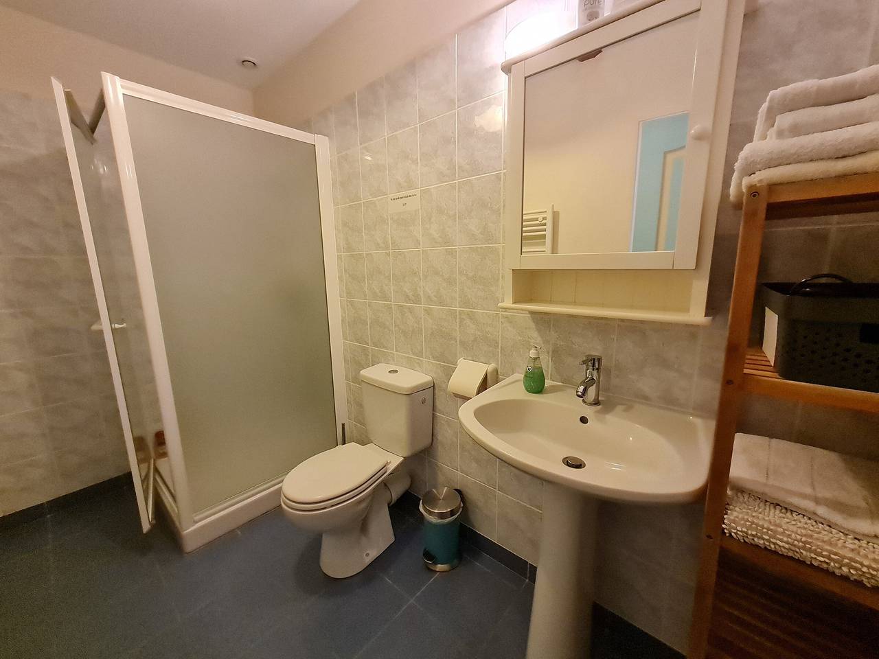 Ferme rénovée près de Beaugency, 4 chambres, petit-déjeuner maison, proche Loire à Vélo in Cravant (Loiret), Vallée de la Loire