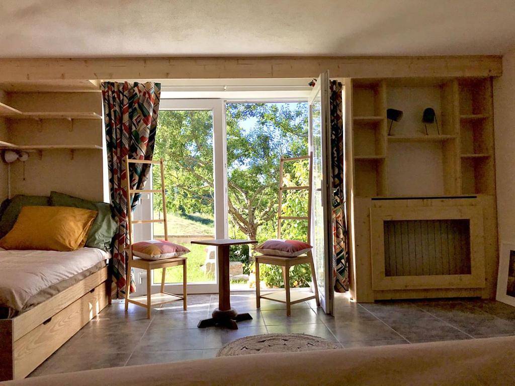 Quadruple Room with Garden View in Lormes, Parc naturel régional du Morvan