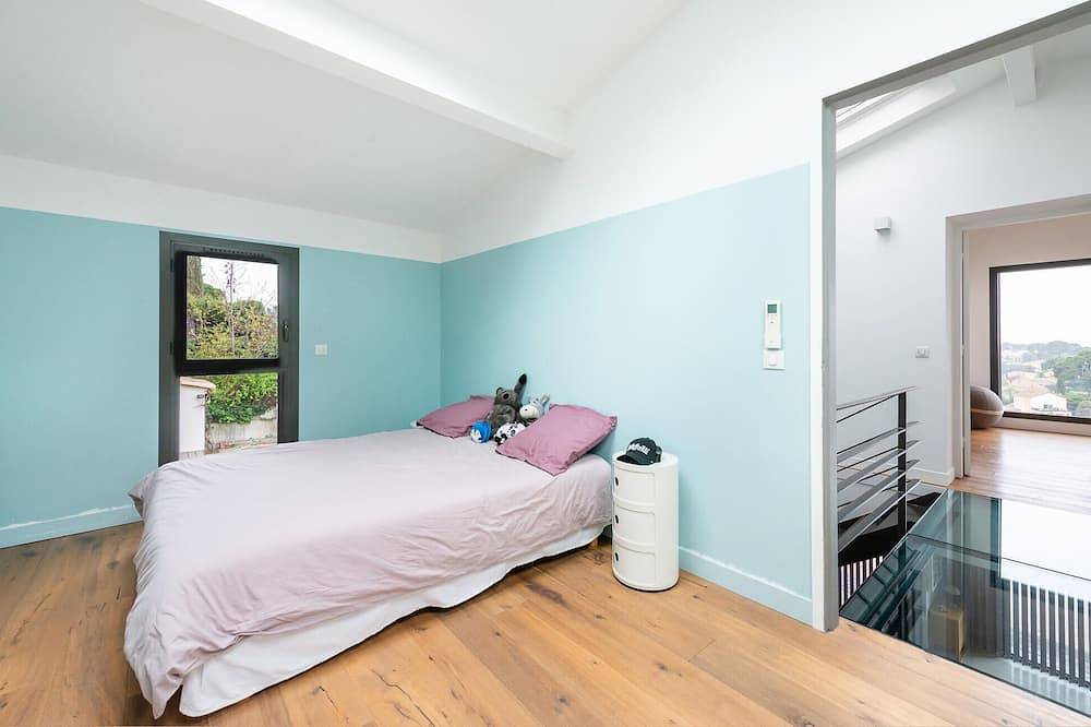 Increíble casa de 3 habitaciones en. in Allauch, Marsella region