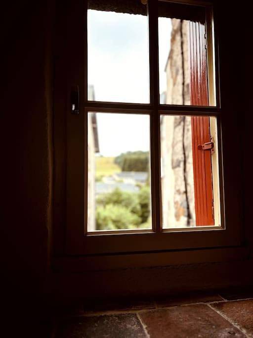 Location de vacances pour 7 personnes, avec vue et terrasse à Allanche - 3