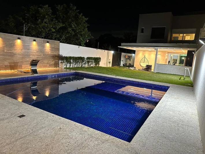 Casas e apartamentos de temporada para 7 pessoas, com sauna e piscina e ainda vista, com animais de estimação em Pampulha