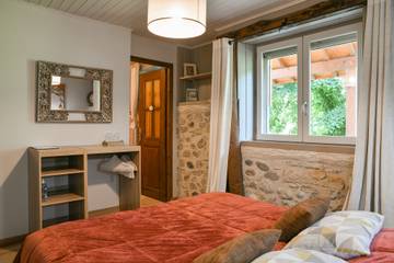 Alojamiento Y Desayuno para 2 Personas en Loisieux, Auvergne-Rhône-Alpes, Foto 3