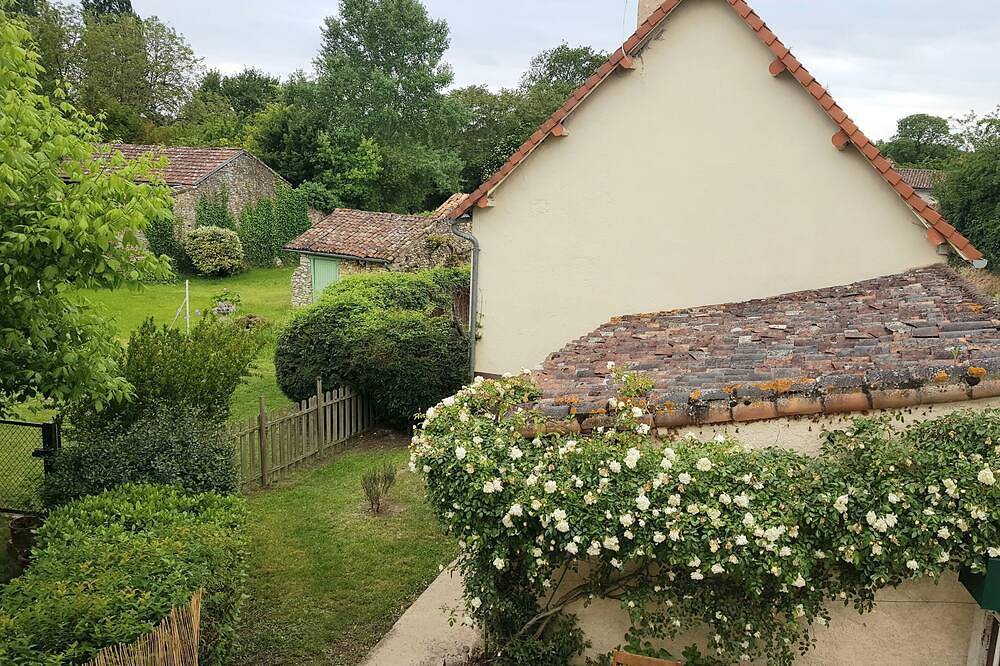 Gîte de charme 2-4pers avec jardin près du Futuroscope in La Puye, Vienne (France)