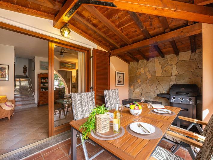 Apartamento para 4 personas, con jardín y balcón en Villasimius