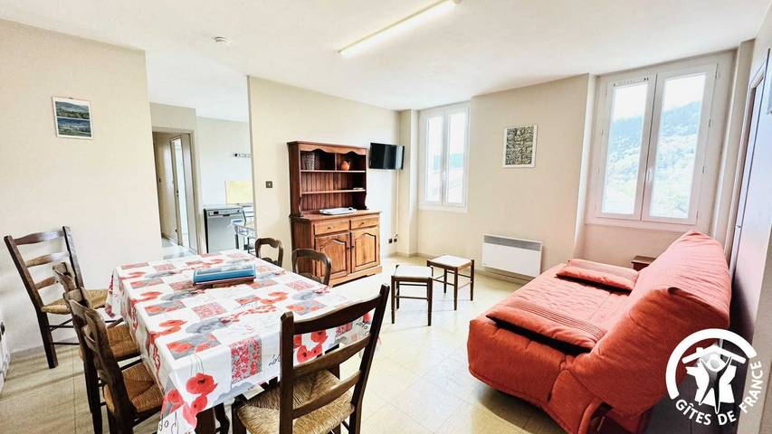Gîte pour 4 personnes, avec jardin, animaux acceptés dans l' Aude
