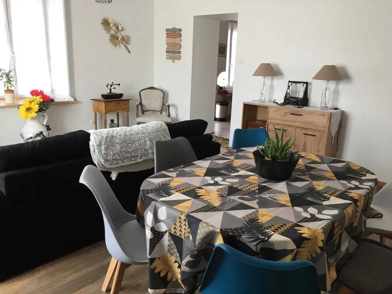 Appartement entier, Appartement avec terrasse à Longevelle-sur-Doubs, 80 m² in Notre Dame de la Paix, Doubs