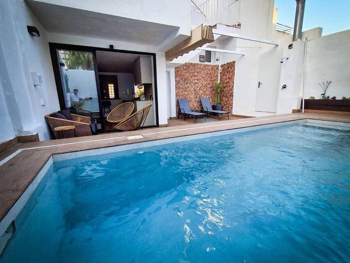 Apartamento para 6 personas, con jardín además de piscina y vistas en San José (Almería)