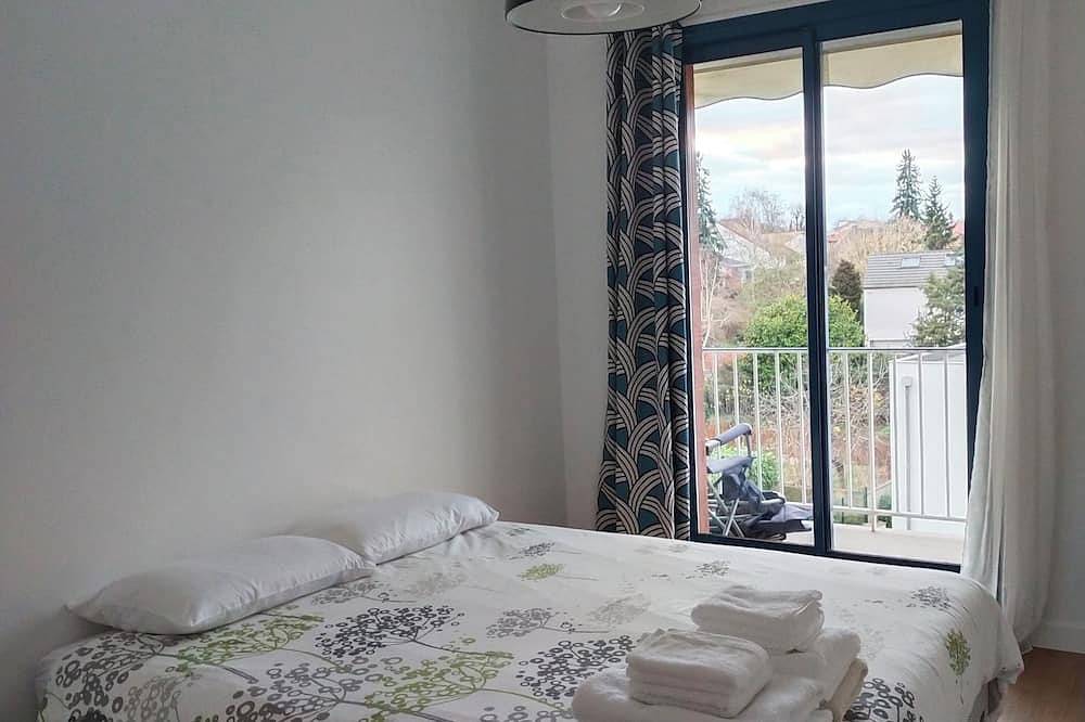 Entire apartment, Appartement Proche Paris et Château de Versailles in Viroflay, Yvelines