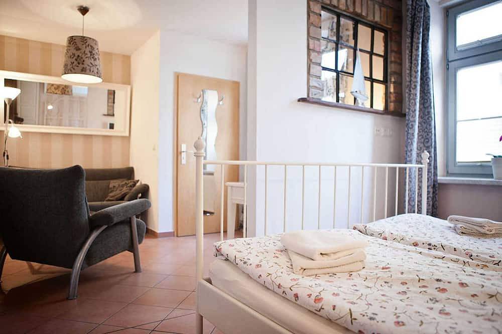 Ganze Wohnung, Ostwind 1 mit kl. Terrasse, Eg Langenstr. 41 - Gohr- Ferienwohnungen in Ozeaneum Stralsund, Stralsund