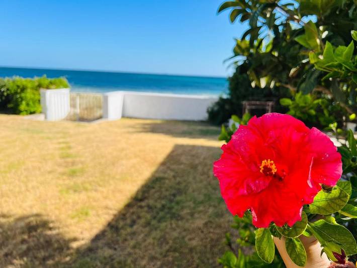 Loft per 4 persone, con giardino e panorama, adatto a famiglie con bambini in Sud della Sardegna