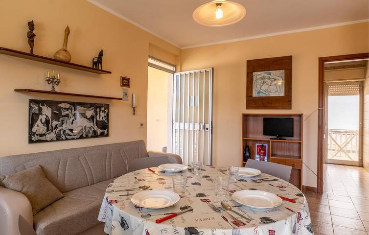 Apartamento vacacional entero, Apartamento con vistas al mar, terraza, WiFi y aire acondicionado - A 100 m de Spiaggia Donnalucata in Donnalucata, Scicli