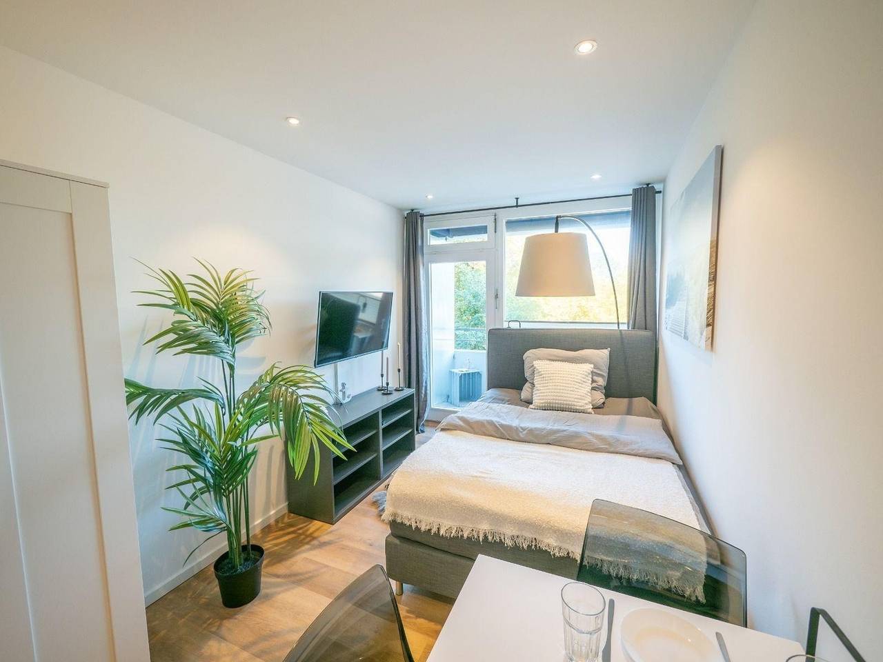 Ganze Ferienwohnung, Ferienwohnung in Malente für 1 Person - 2.Og, mit Balkon & Wlan in Bad Malente, Malente