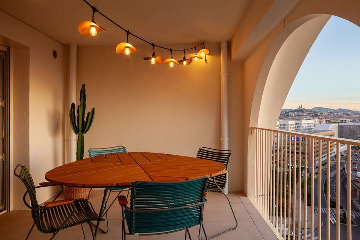 Appartamento intero, Appartamento "Porte Bleue" con vista mare, terrazza privata e Wi-Fi in Marsiglia, Costa mediterranea (Francia)