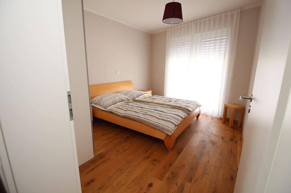 Schloßberg-Apartment, direkt an Frankfurtrheinmain in Alzenau, Spessart-Mainland