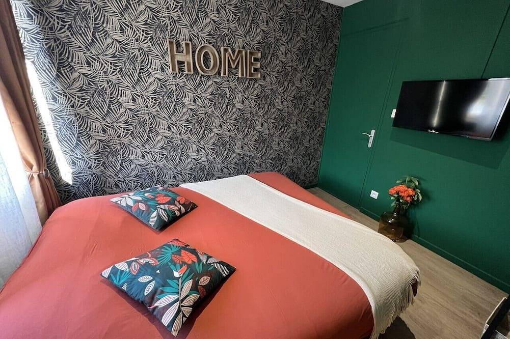 Maison des sens / City center/ Family & Business in Saint-Omer, Saint-Omer region