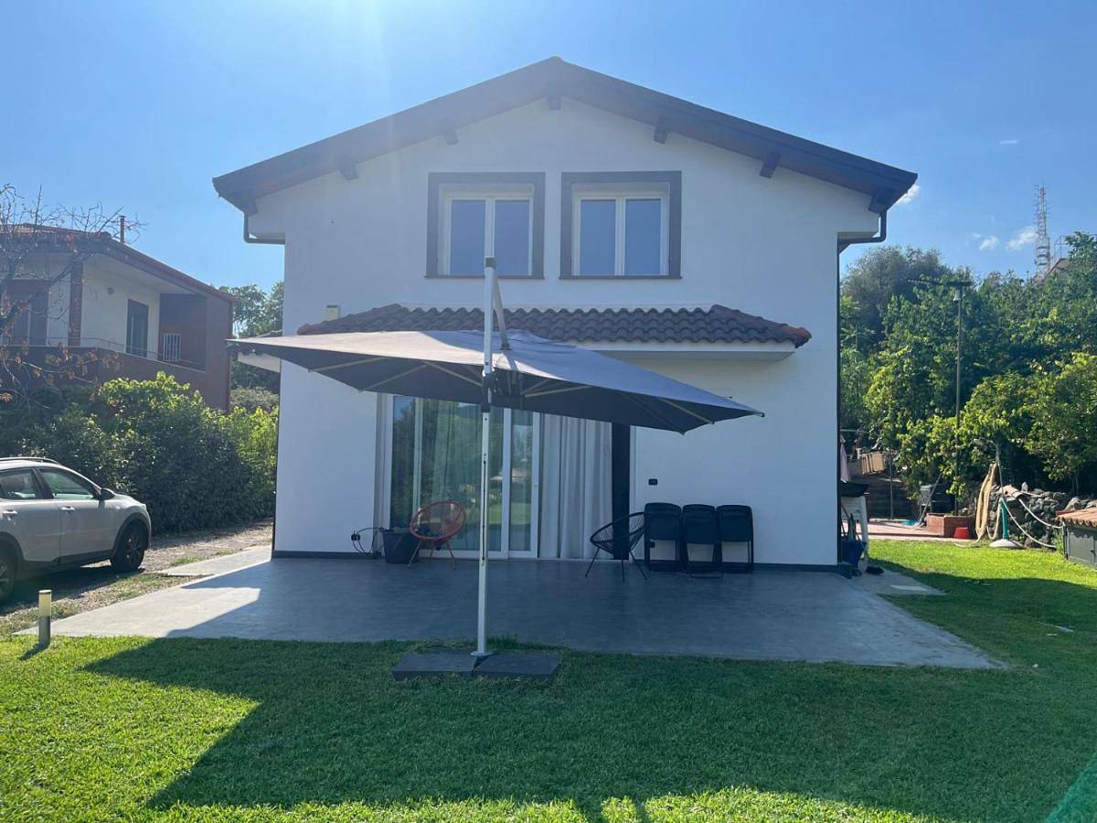 Villa with Private Pool in Valverde (Catania), Catania e dintorni