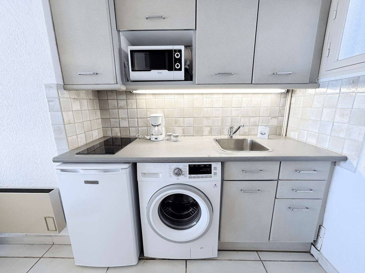 Ganzes Studio, Studio am Meer mit Klimaanlage und Parkplatz in Port Grimaud in Port Grimaud, Grimaud