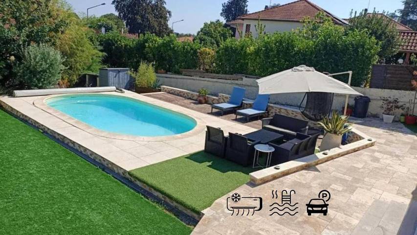 Gîte pour 4 personnes, avec jardin ainsi que piscine et vue à Vénissieux
