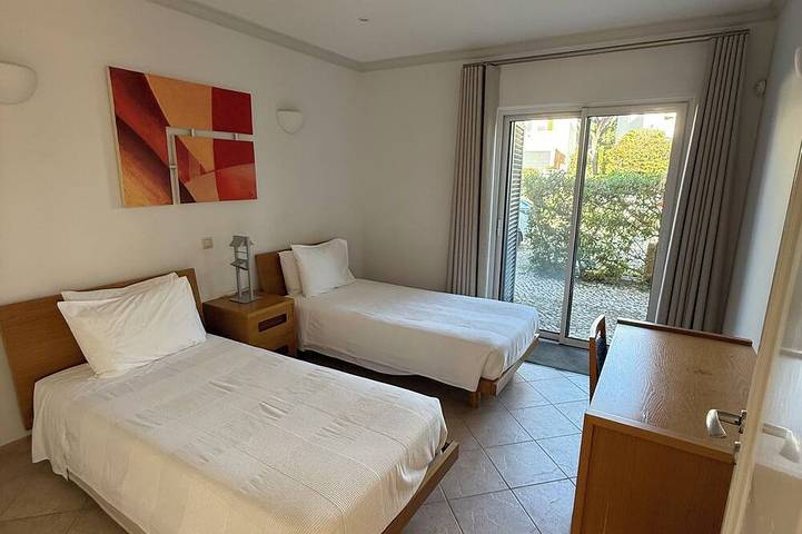 Moderne, luxuriöse Villa, privater Pool, ideal für Golfer undFamilien in Almancil, Faro Distrikt