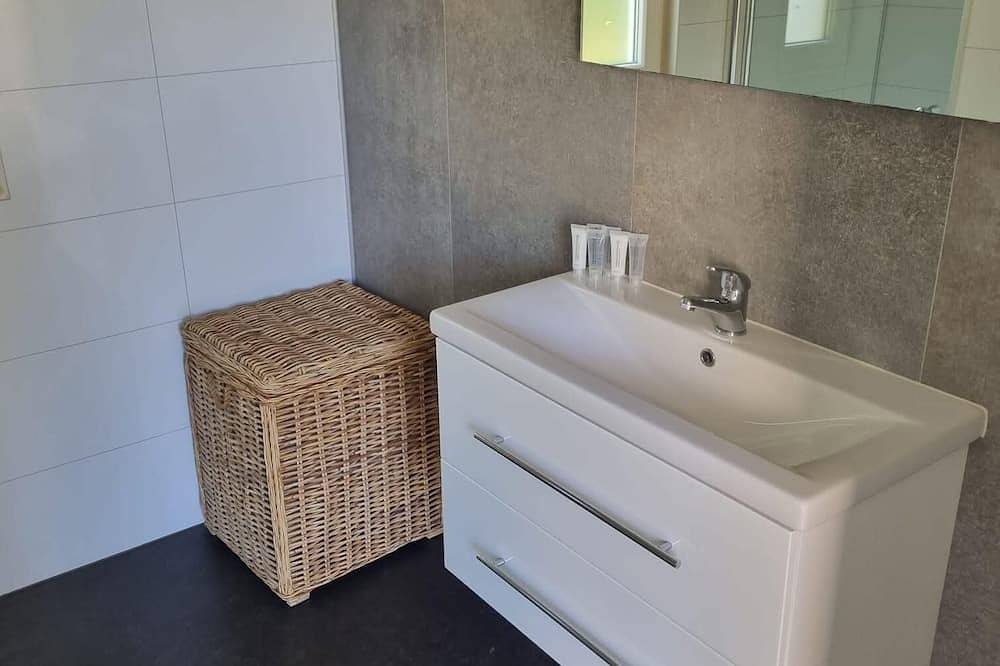 Chalet mit 2 Schlafzimmern und einer Terrasse in Velsen-Zuid, Niederländische Nordsee