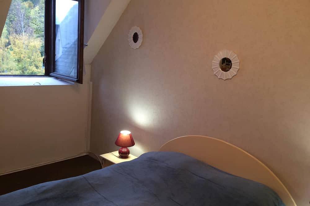 Appartement entier, Appartement Duplex T2 Cabine aux pieds du télécabine (parking,cave) in Luchon-Superbagnères, Bagnères-de-Luchon
