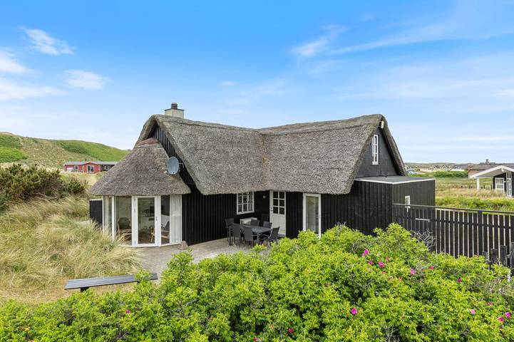 Ferienhaus für 6 Personen, mit Balkon/Terrasse und Whirlpool sowie Terrasse und Sauna in Årgab
