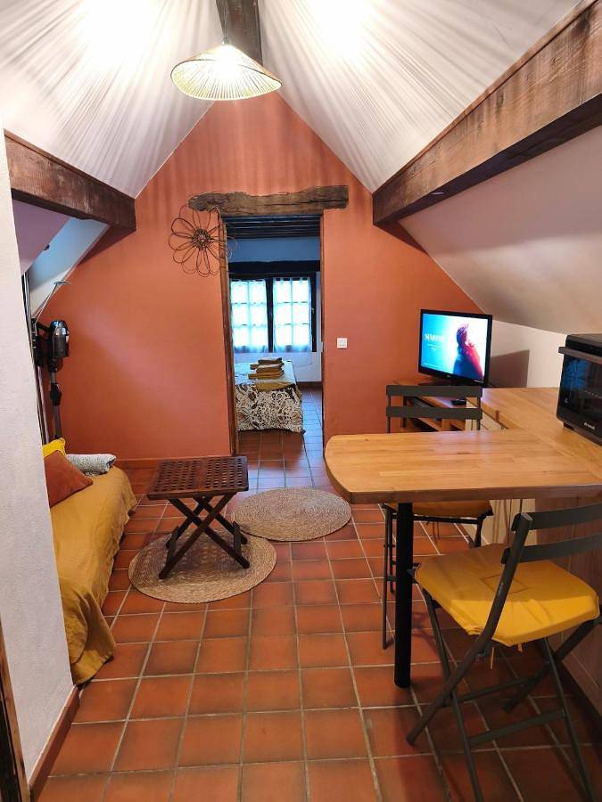 Location de vacances pour 2 personnes, avec terrasse à Bouzic - 3