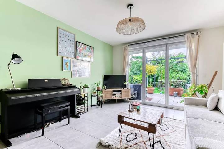Appartement de vacances pour 4 personnes, avec jardin à Villeurbanne
