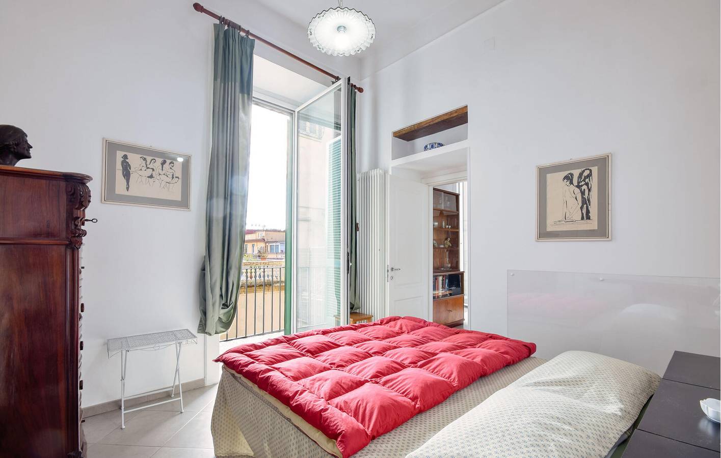 Ganze Ferienwohnung, Appartement mit Meerblick im Obergeschoss - Strandnähe in Neapel, Neapel Provinz
