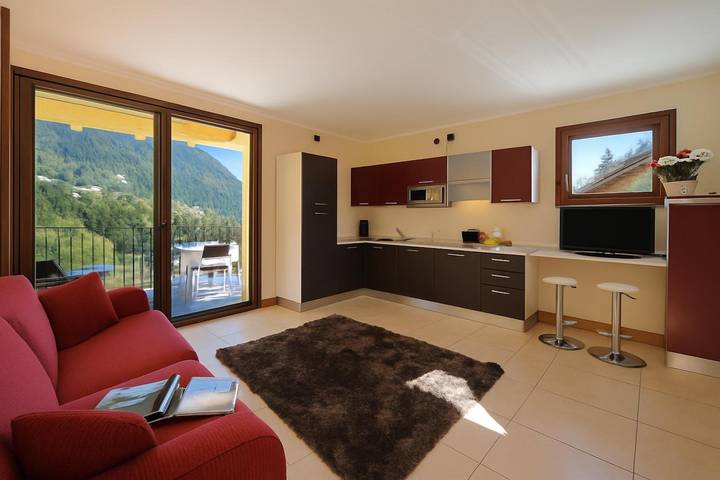 Hütte für 6 Personen, mit Terrasse und Pool sowie Seeblick am Comer See - 3