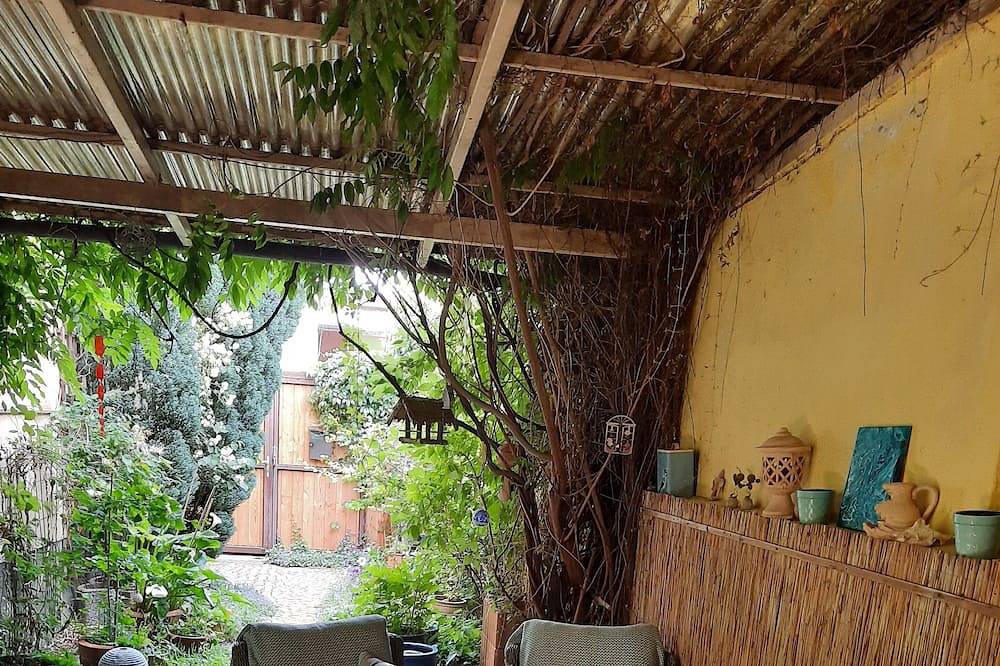 Ganze Wohnung, Ruhige, gemütliche kleine Fewo im Eg in Oggersheim, Gartenmitbenutzung in Ludwigshafen, Pfälzer Rheinebene