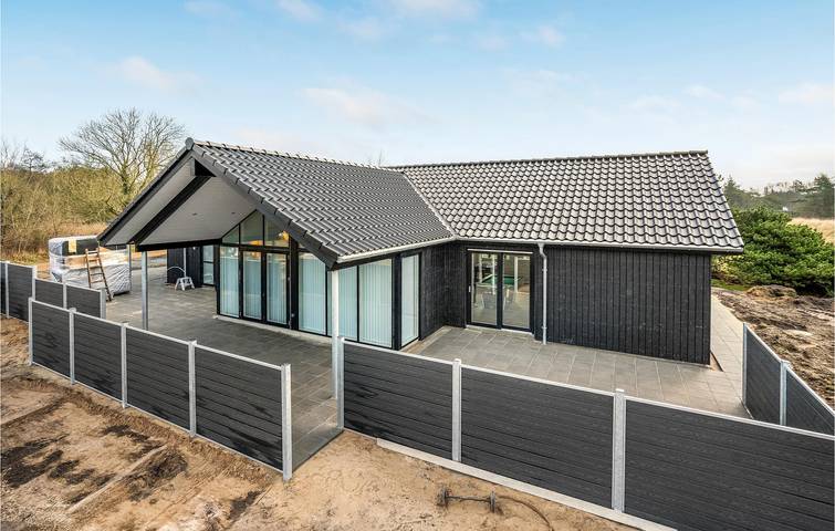 Ferienhaus für 8 Personen mit Sauna in Sønderstrand, Tagholm