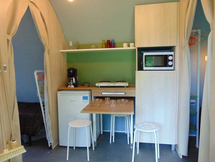 Tente pour 4 personnes, avec bassin pour enfant en Vendée - 4