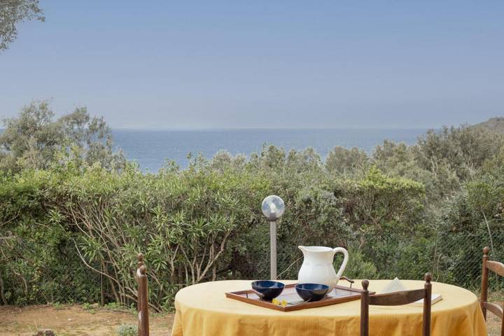 Casa vacanza per 4 persone, con giardino in Biodola